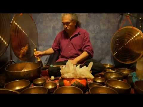 Crystal Chakra Meditation with Antique Tibetan Singing